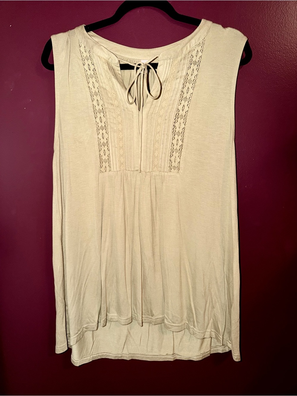 L Love brand Cream beige Lace-Trim Tie-Neck Sleeveless camisole top size large